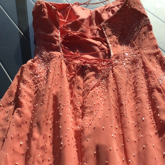Soft Peach beaded gown with train. Size 10. Purse and chiffon wrap included. - Picture 10 of 12